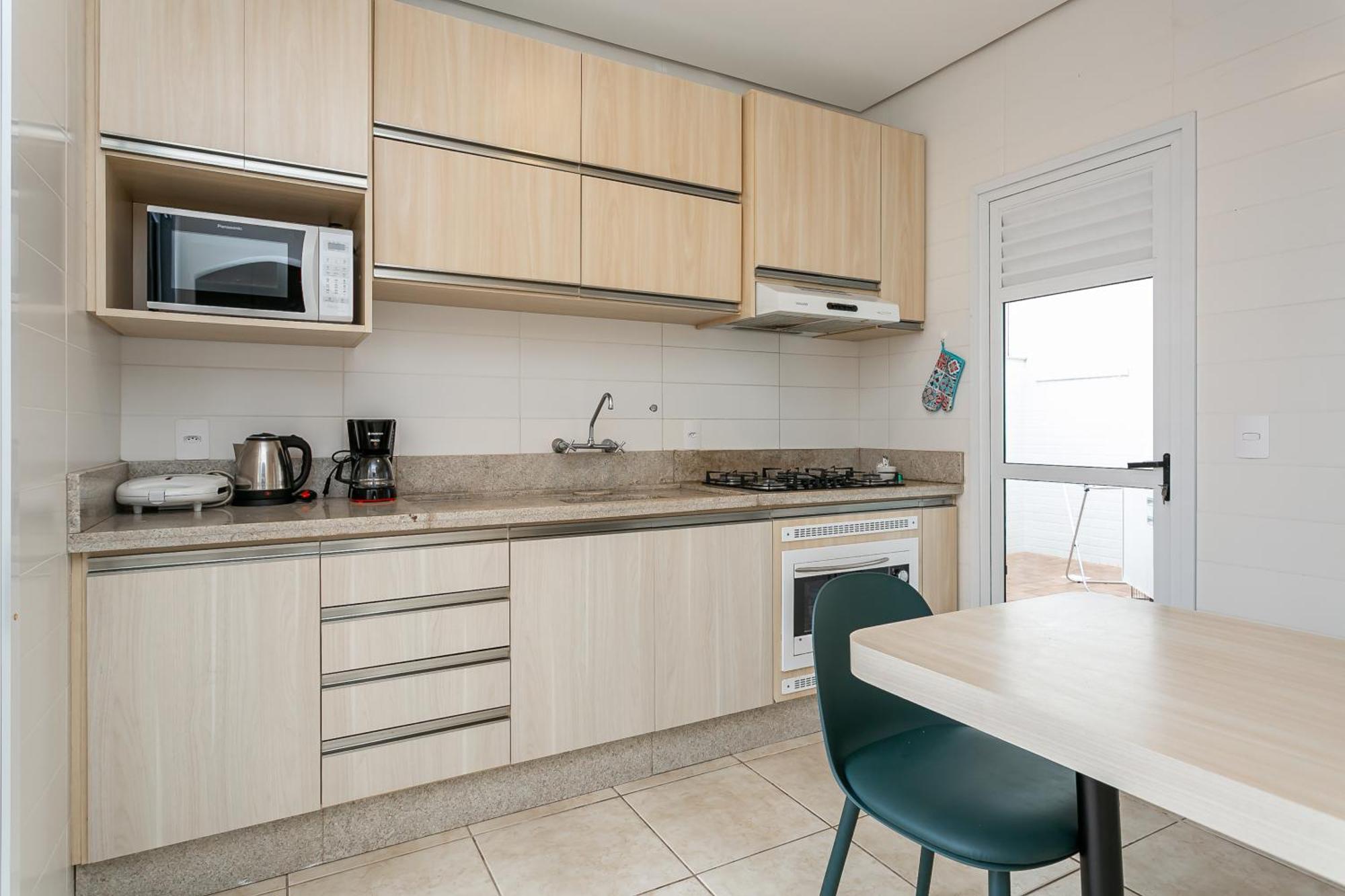 Predio Nos Ingleses Pe-na-areia Com Piscina - Aquarelle Apartment Florianopolis